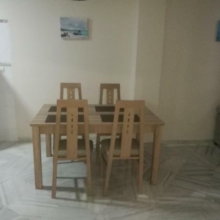 Apartamentos Edificio Vicente Малага Экстерьер фото