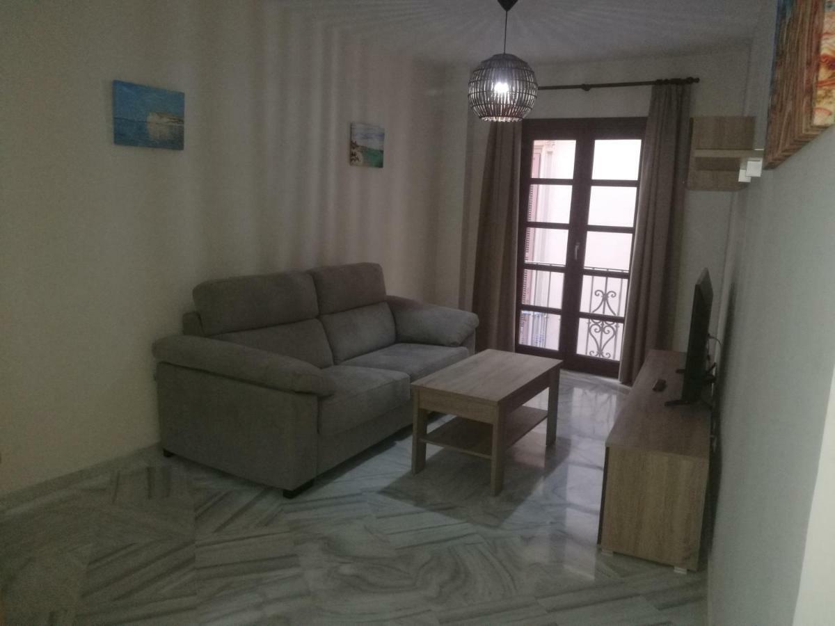 Apartamentos Edificio Vicente Малага Экстерьер фото