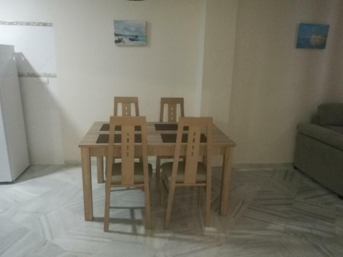 Apartamentos Edificio Vicente Малага Экстерьер фото