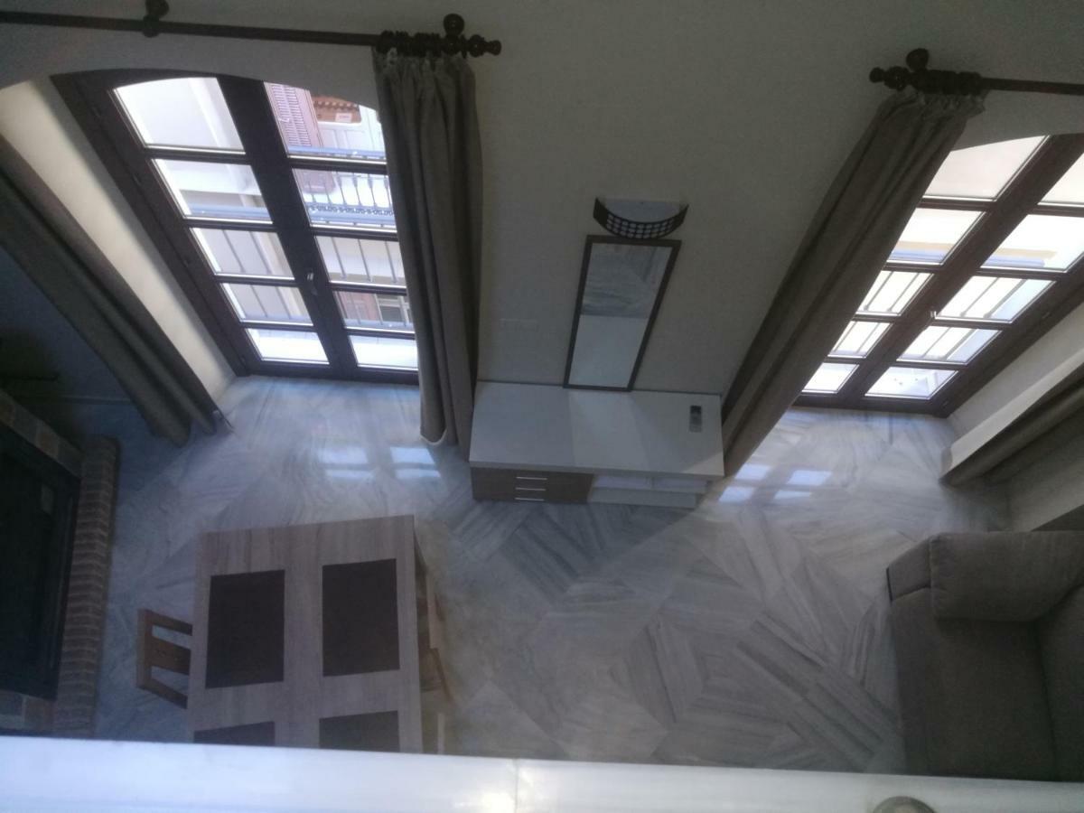 Apartamentos Edificio Vicente Малага Экстерьер фото