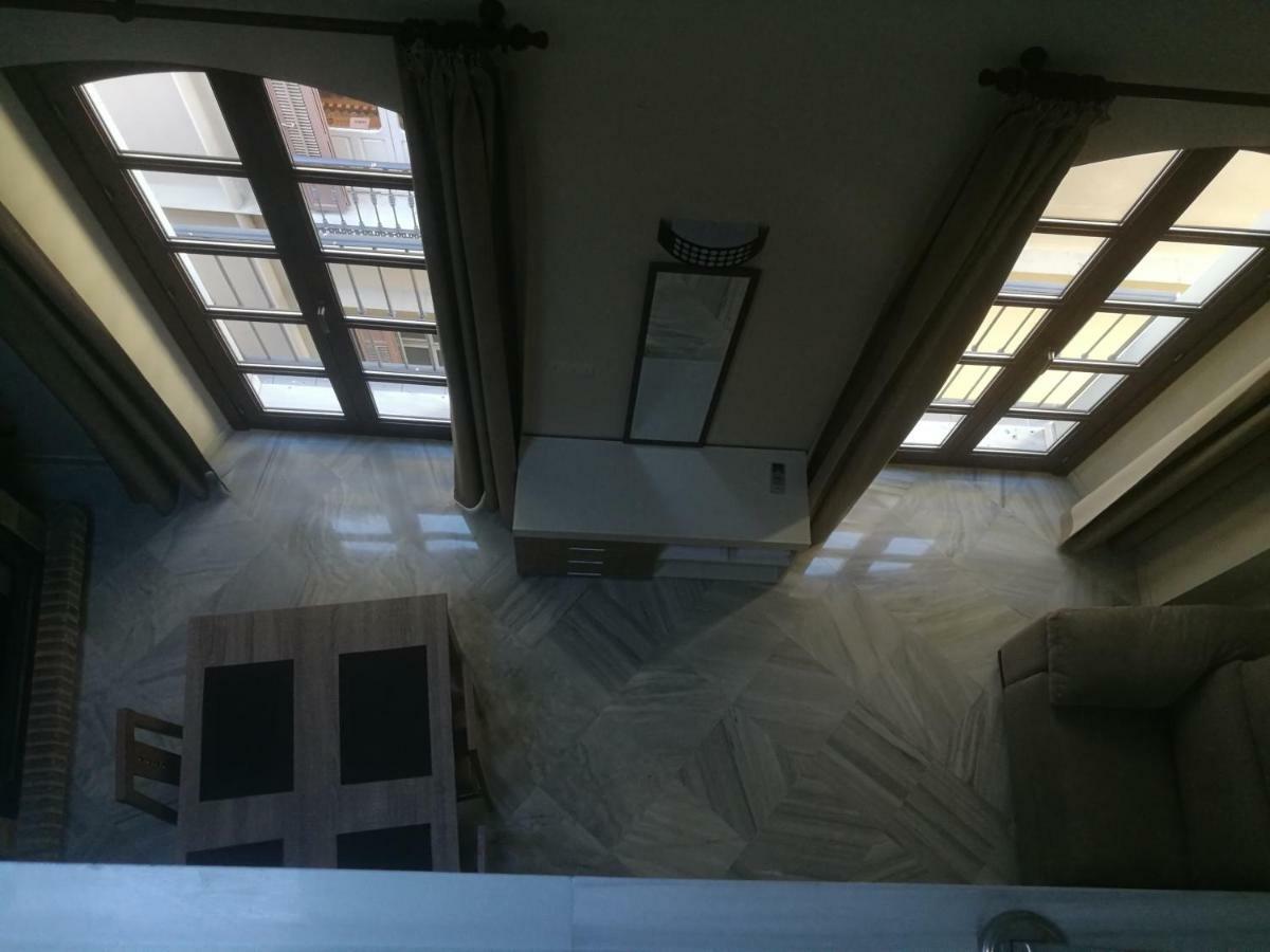 Apartamentos Edificio Vicente Малага Экстерьер фото