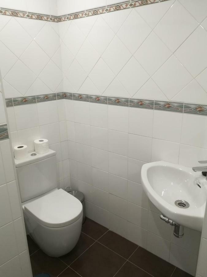 Apartamentos Edificio Vicente Малага Экстерьер фото