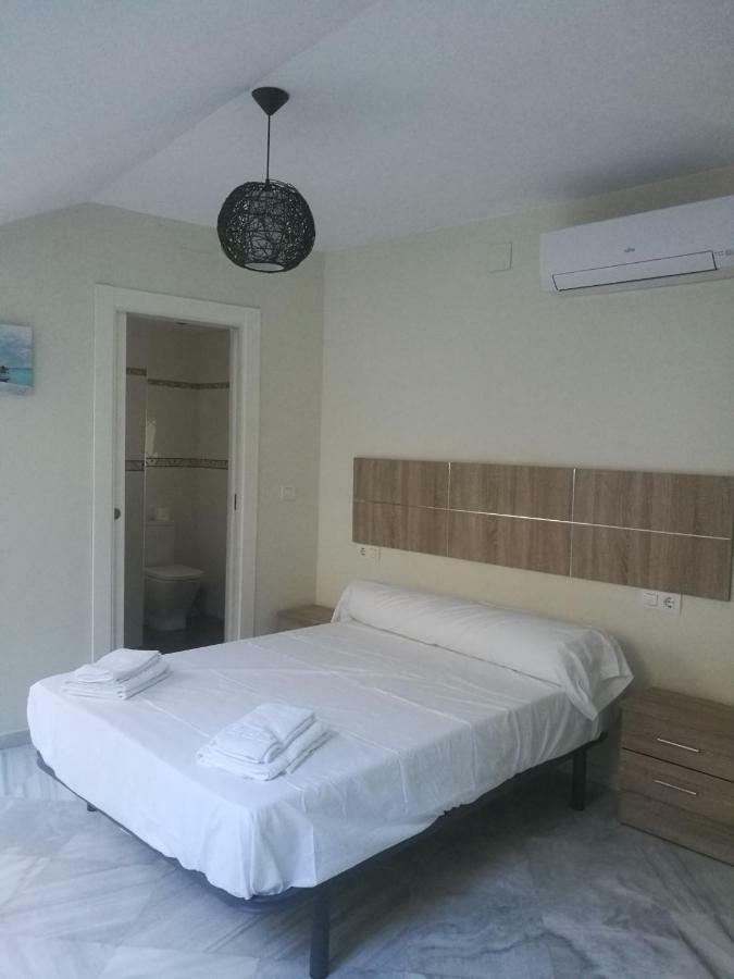 Apartamentos Edificio Vicente Малага Экстерьер фото